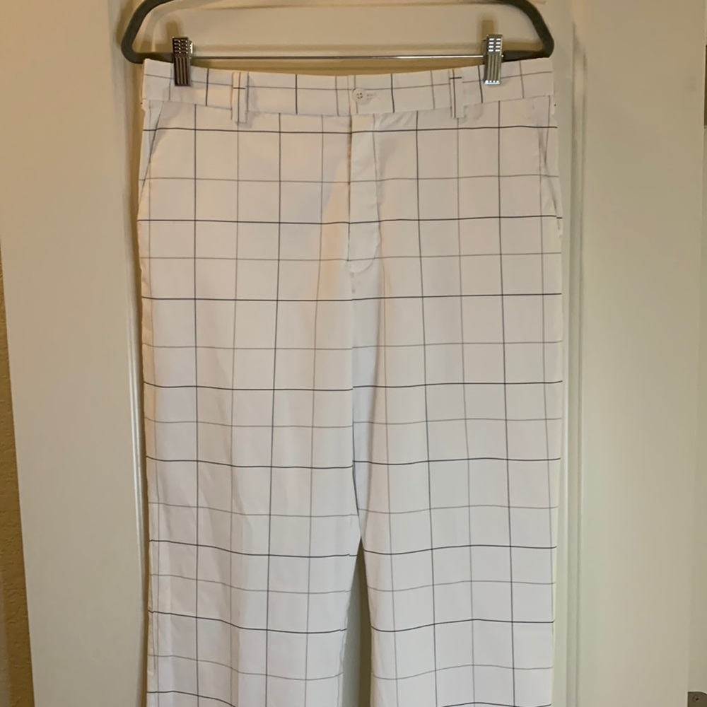 Men’s Nike Golf Tour Performance Pants - Size 32 x 34 - White w/ Black and Gray